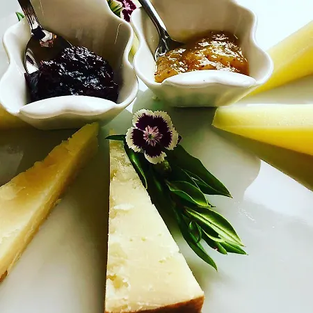 Sogno Sulcitano 农家乐 *